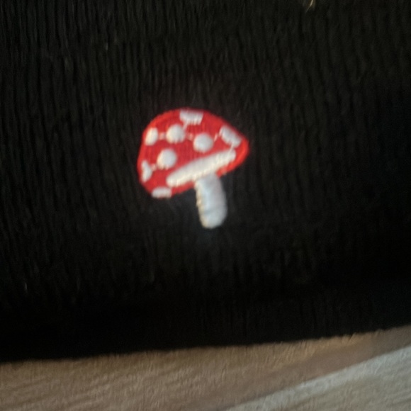 Mushroom beanie - Picture 2 of 3